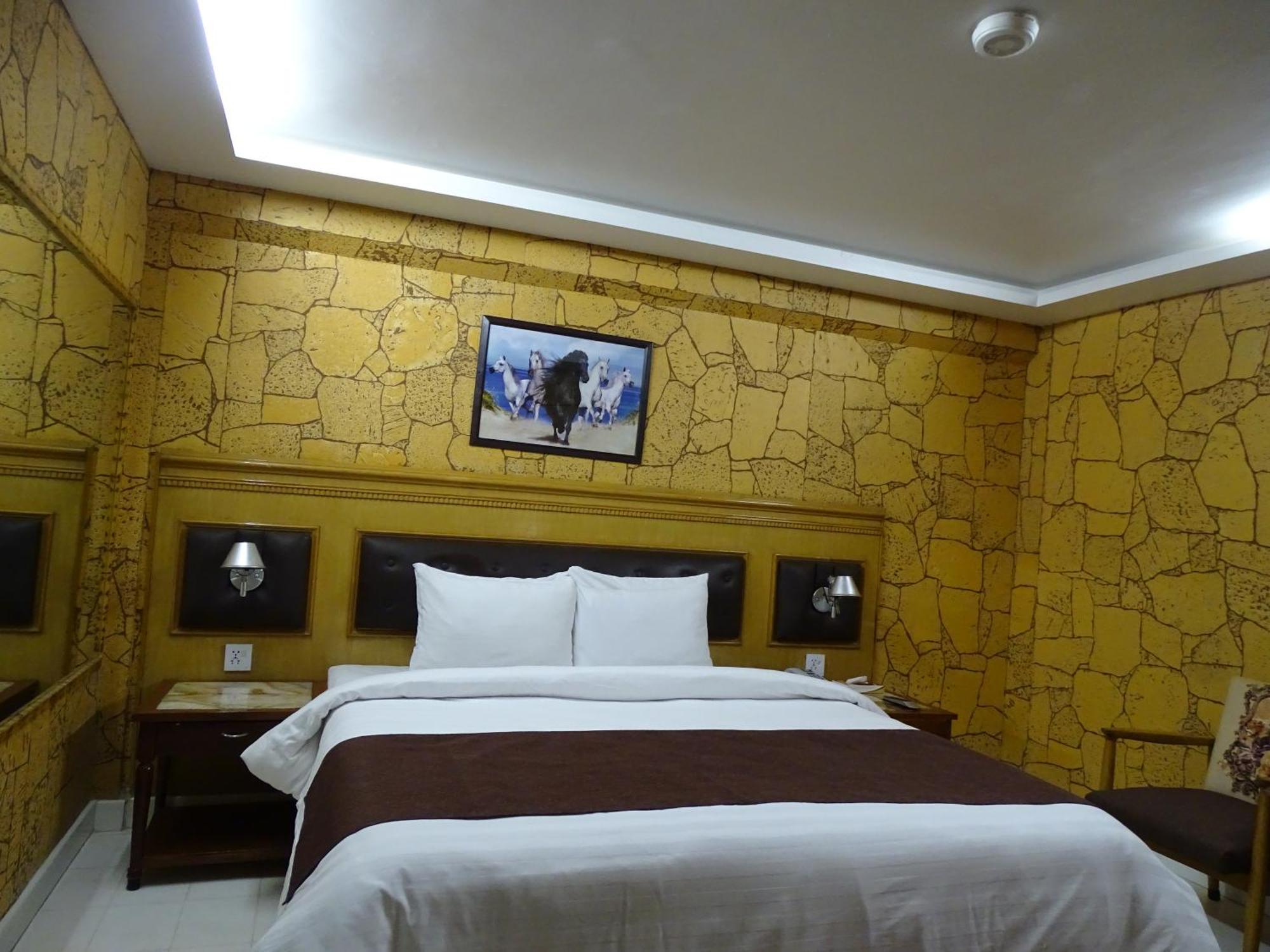 Hotel One קראצ'י מראה חיצוני תמונה