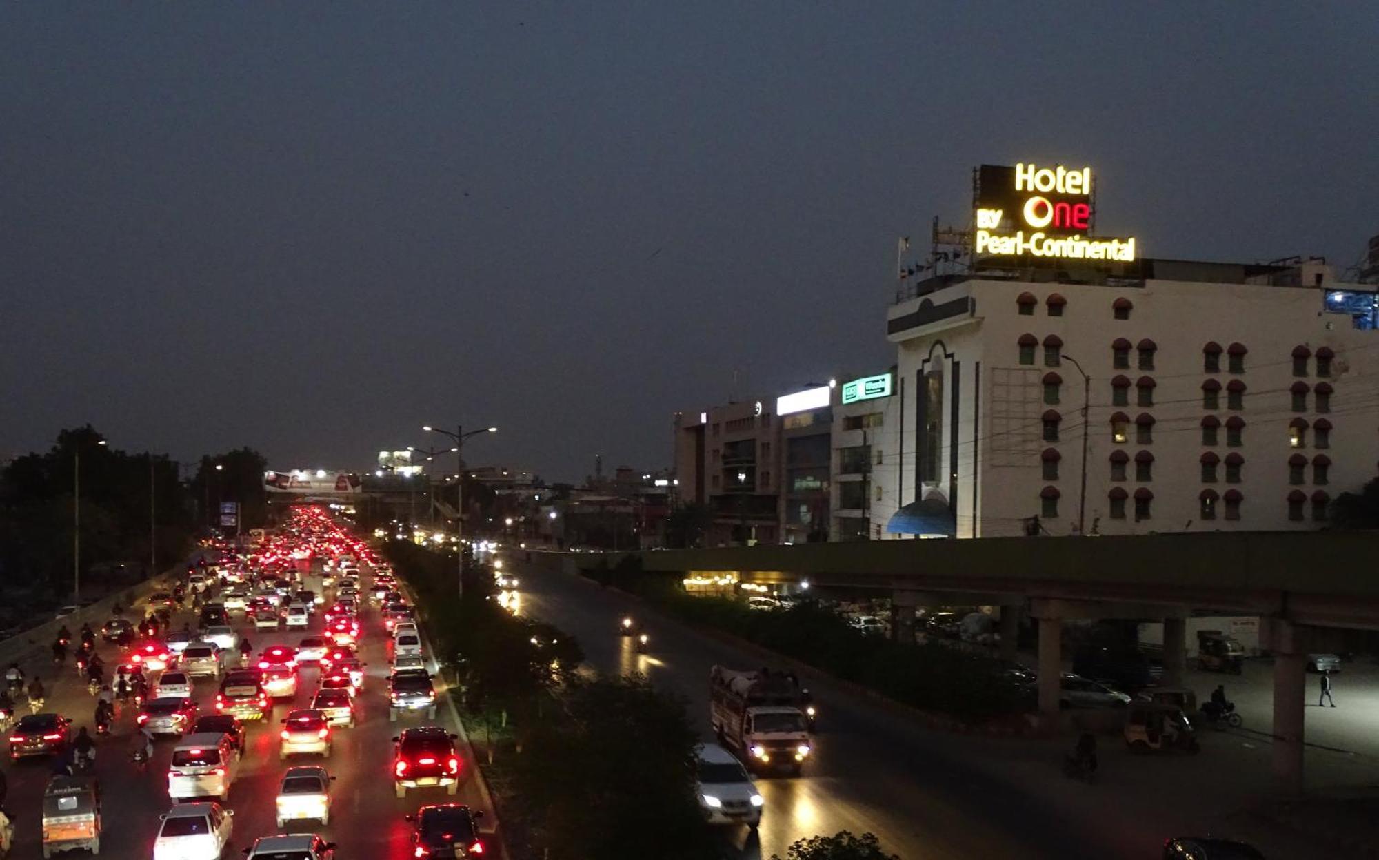 Hotel One קראצ'י מראה חיצוני תמונה